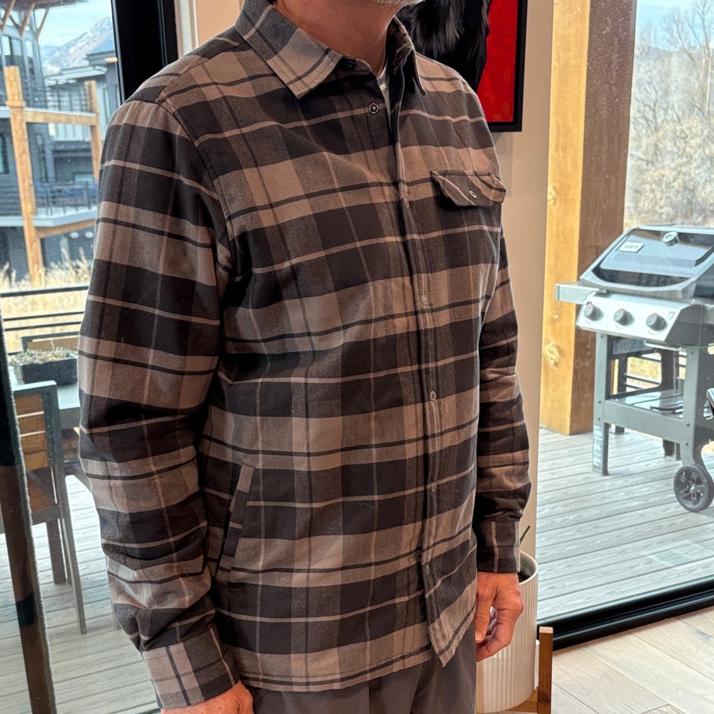 Helly Hansen Black and Gray Plaid Shirt jacket